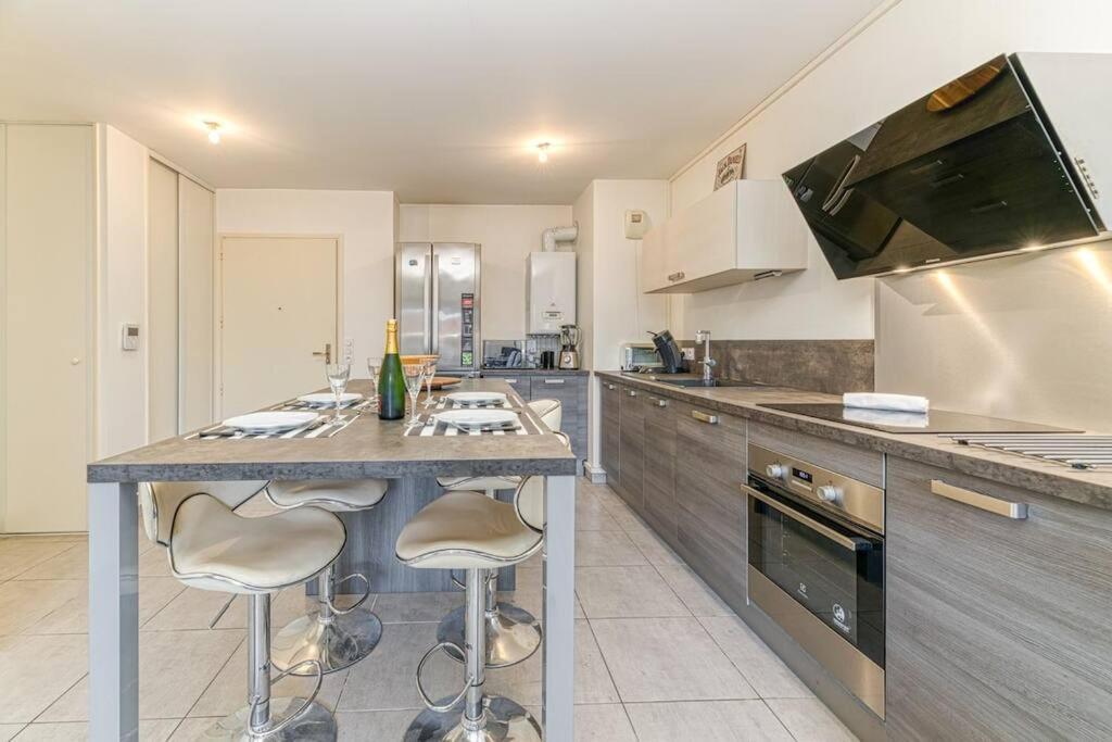 Bel Appartement-Garage Prive-Balcon-Wifi Fibre Rhut Eksteriør bilde