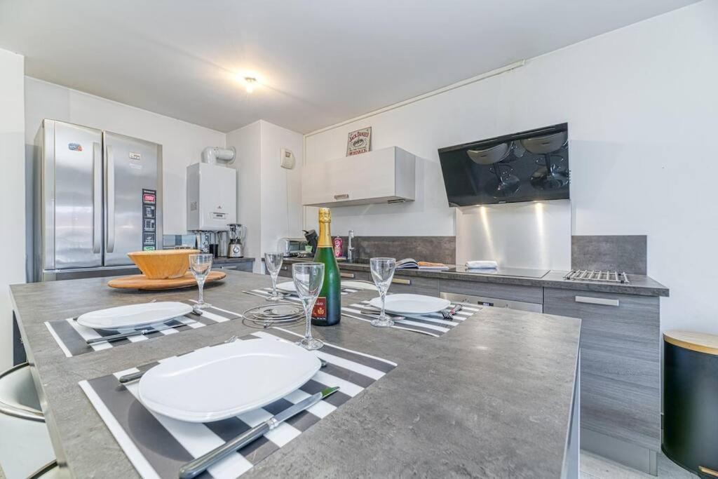 Bel Appartement-Garage Prive-Balcon-Wifi Fibre Rhut Eksteriør bilde
